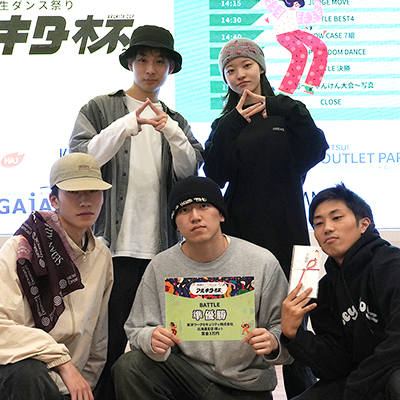 バトル準優勝チーム：小樽商科大学 AXCEL 集合写真